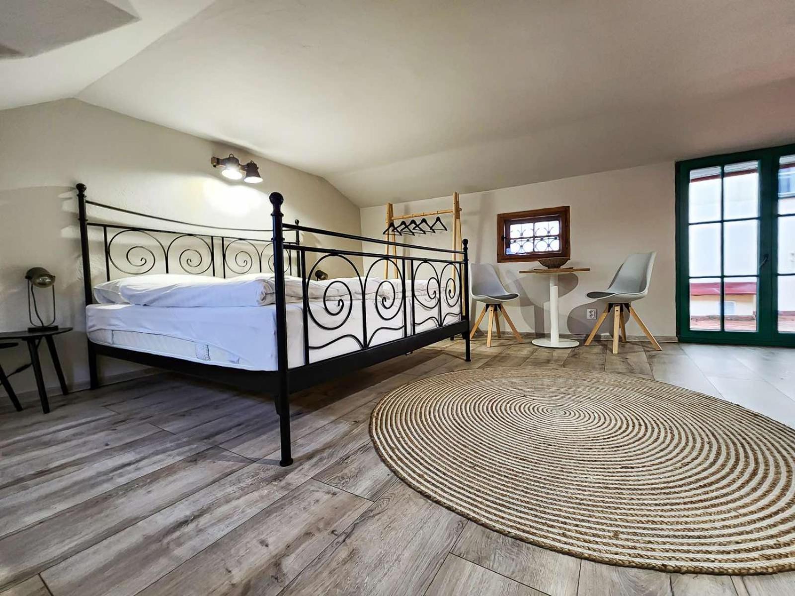 Apartmany Rangifer Plzeň Esterno foto